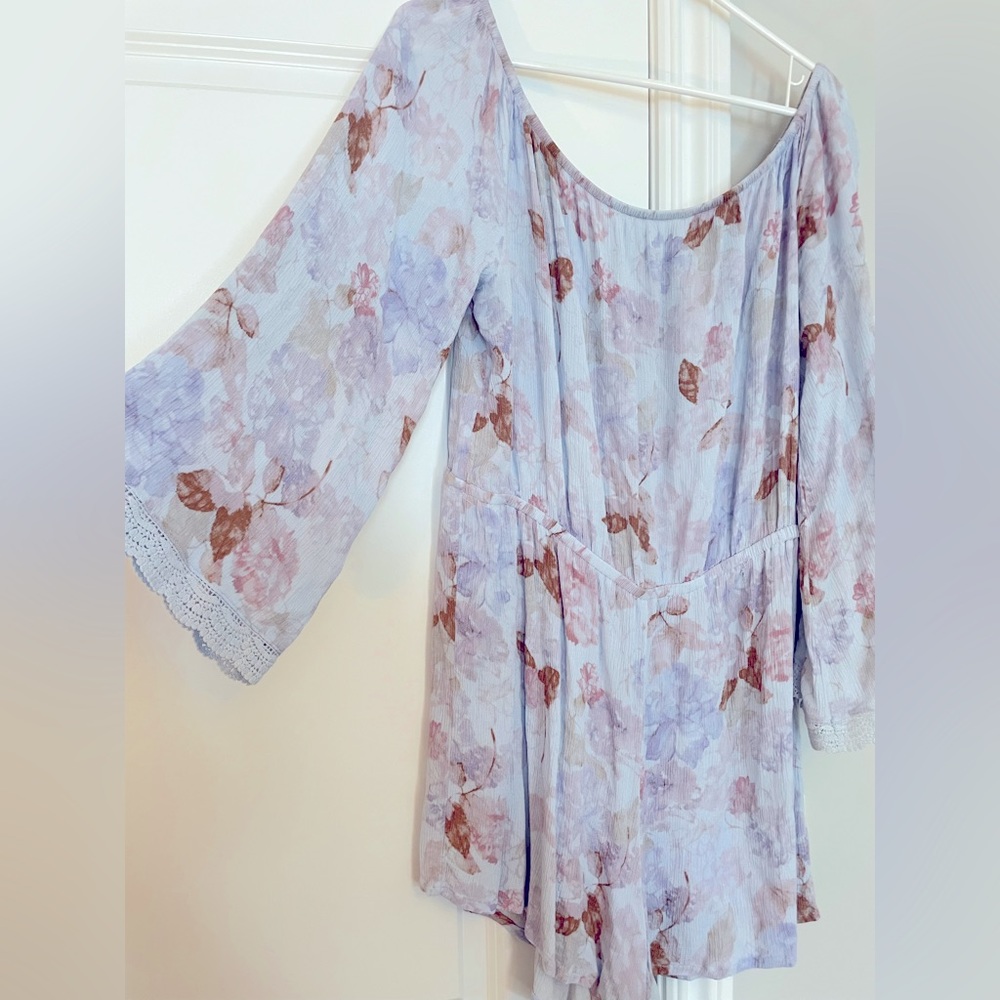 Flowy 3/4 sleeve romper